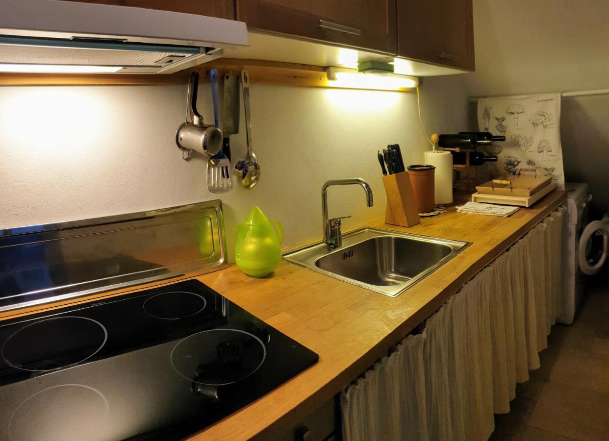Traditional Seafront Apartment 시미 외부 사진